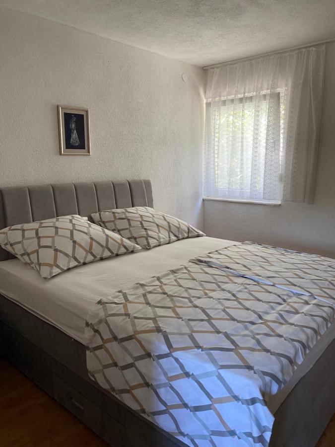 Apartments Simic Trogir Bagian luar foto