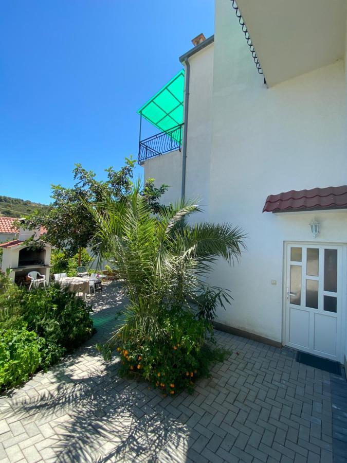 Apartments Simic Trogir Bagian luar foto