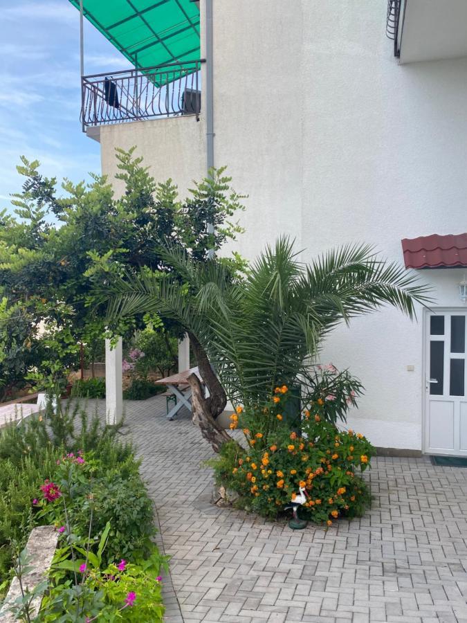 Apartments Simic Trogir Bagian luar foto