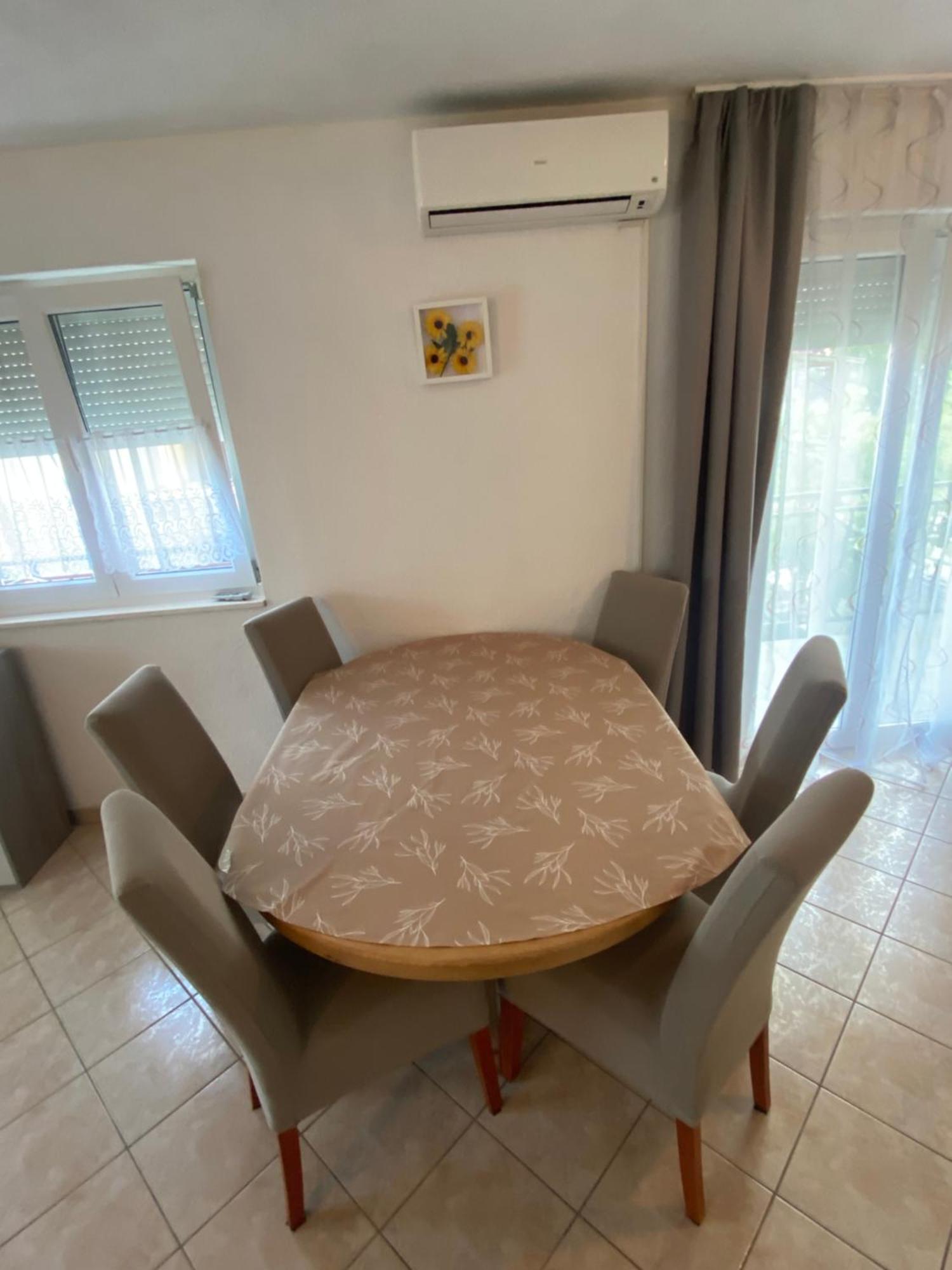 Apartments Simic Trogir Bagian luar foto