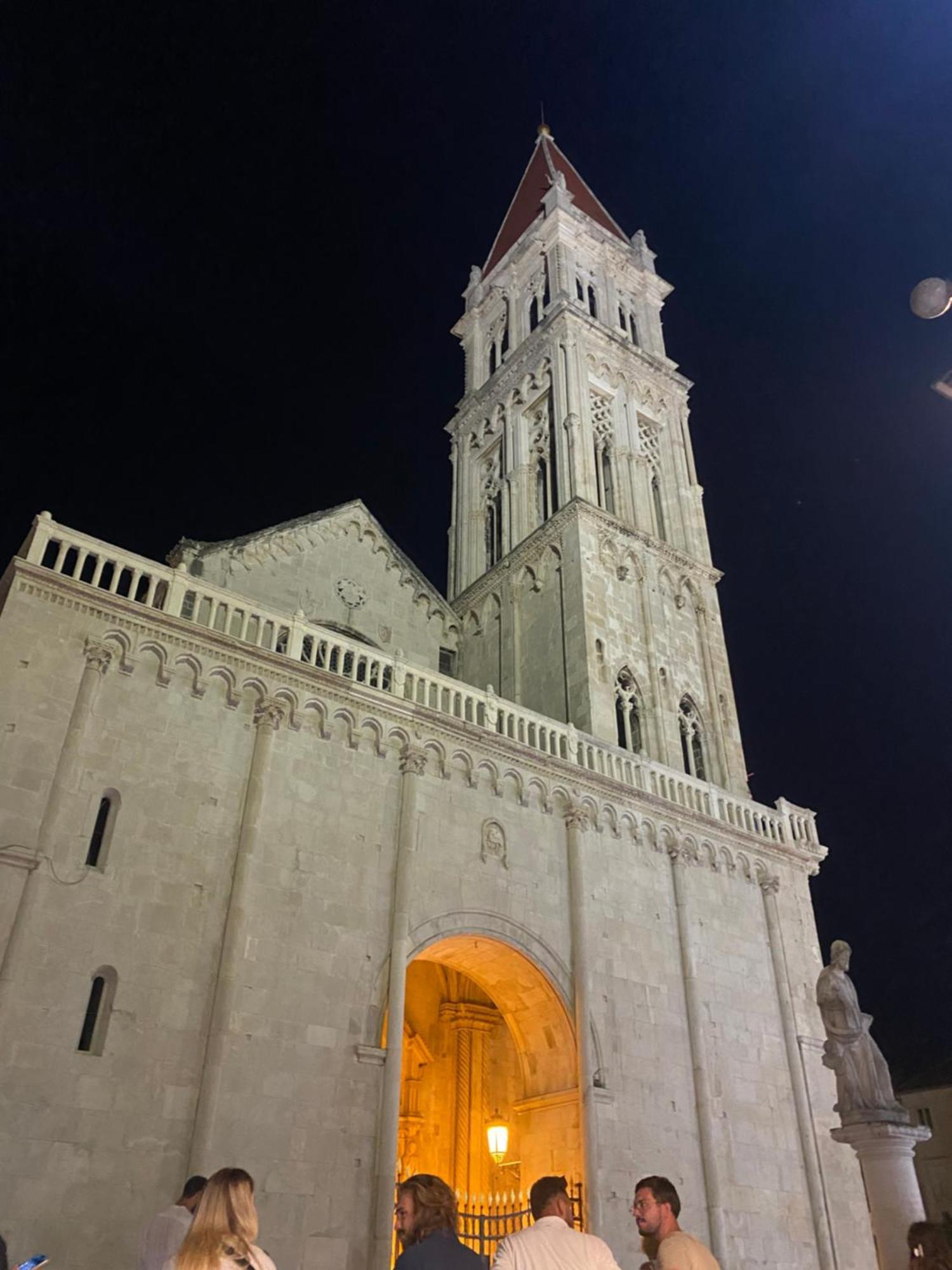 Apartments Simic Trogir Bagian luar foto