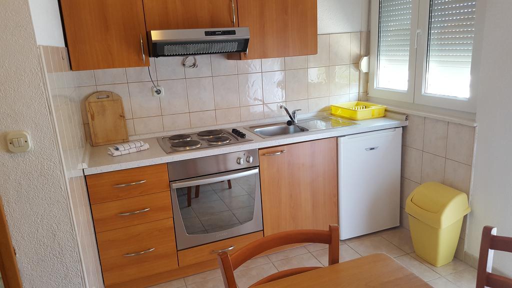 Apartments Simic Trogir Bagian luar foto