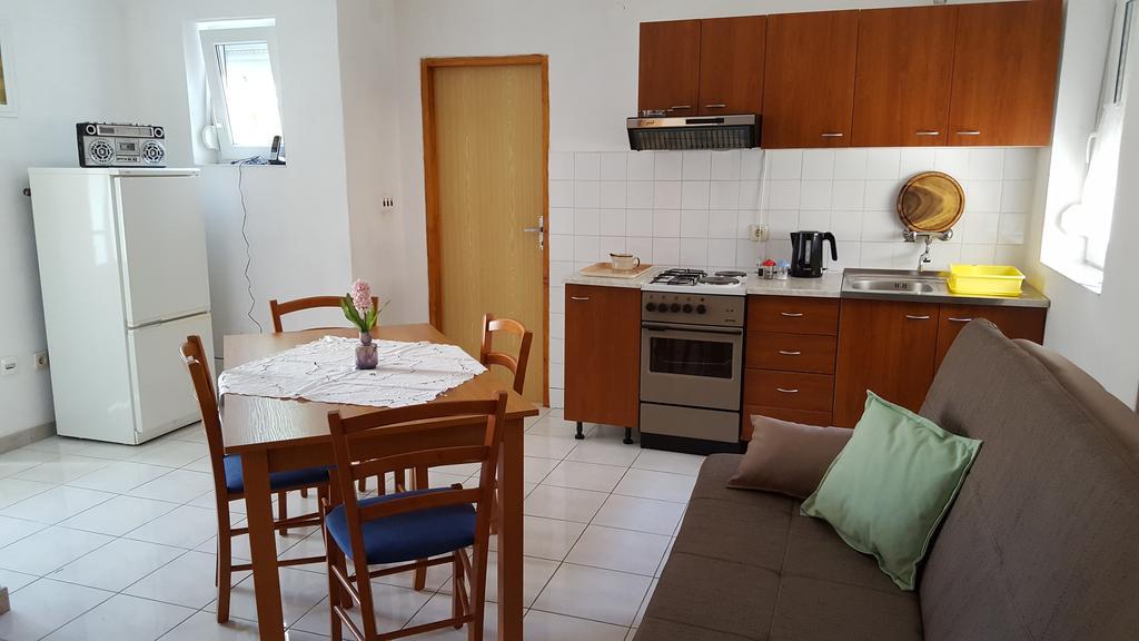 Apartments Simic Trogir Bagian luar foto
